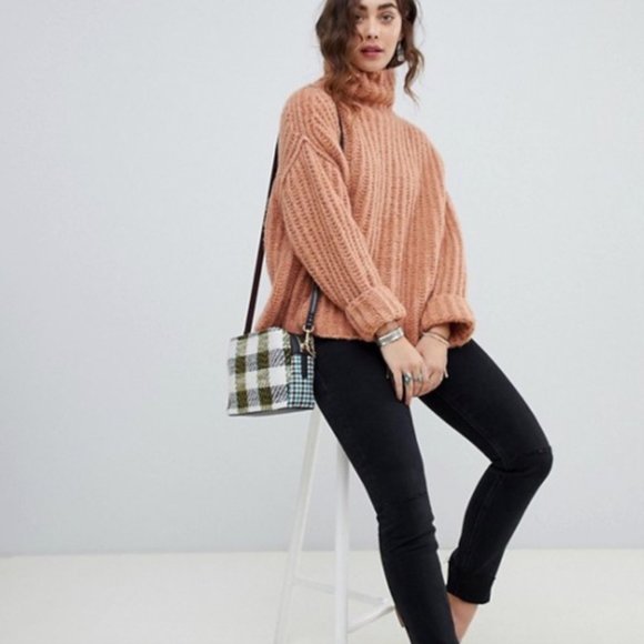 Free People Fluffy Fox Papaya Wool Alpaca Blend Oversized Turtleneck Sweater XS - Picture 3 of 16